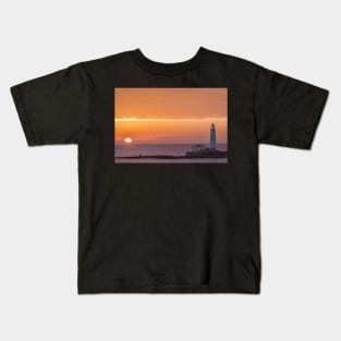 Sunrise at st marys lighthouse whitley bay Kids T-Shirt